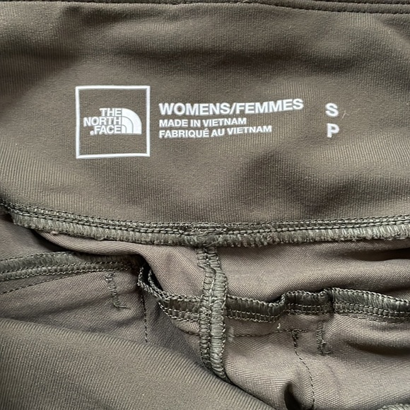 The North face joggers / hiking leggings in Army Green - Picture 8 of 9